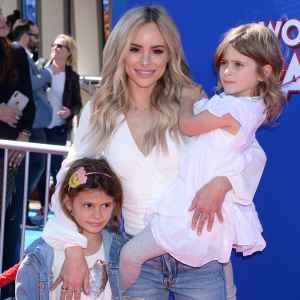 Amanda Stanton With Her Two Daughters
