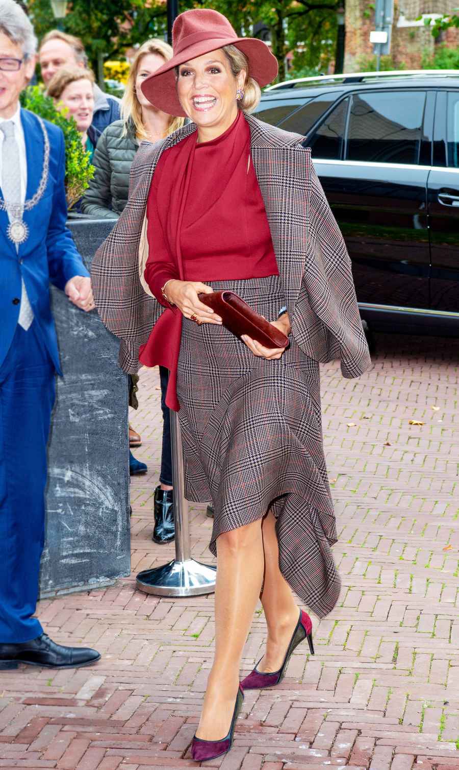 Queen Maxima Plaid Blazer October 9, 2019