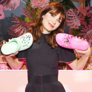 Zooey Deschanel Crocs Interview