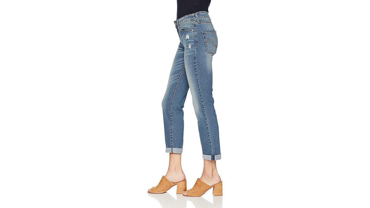 Signature by Levi Strauss & Co. Gold Label Women's Mid Rise Slim Boyfriend Jeans