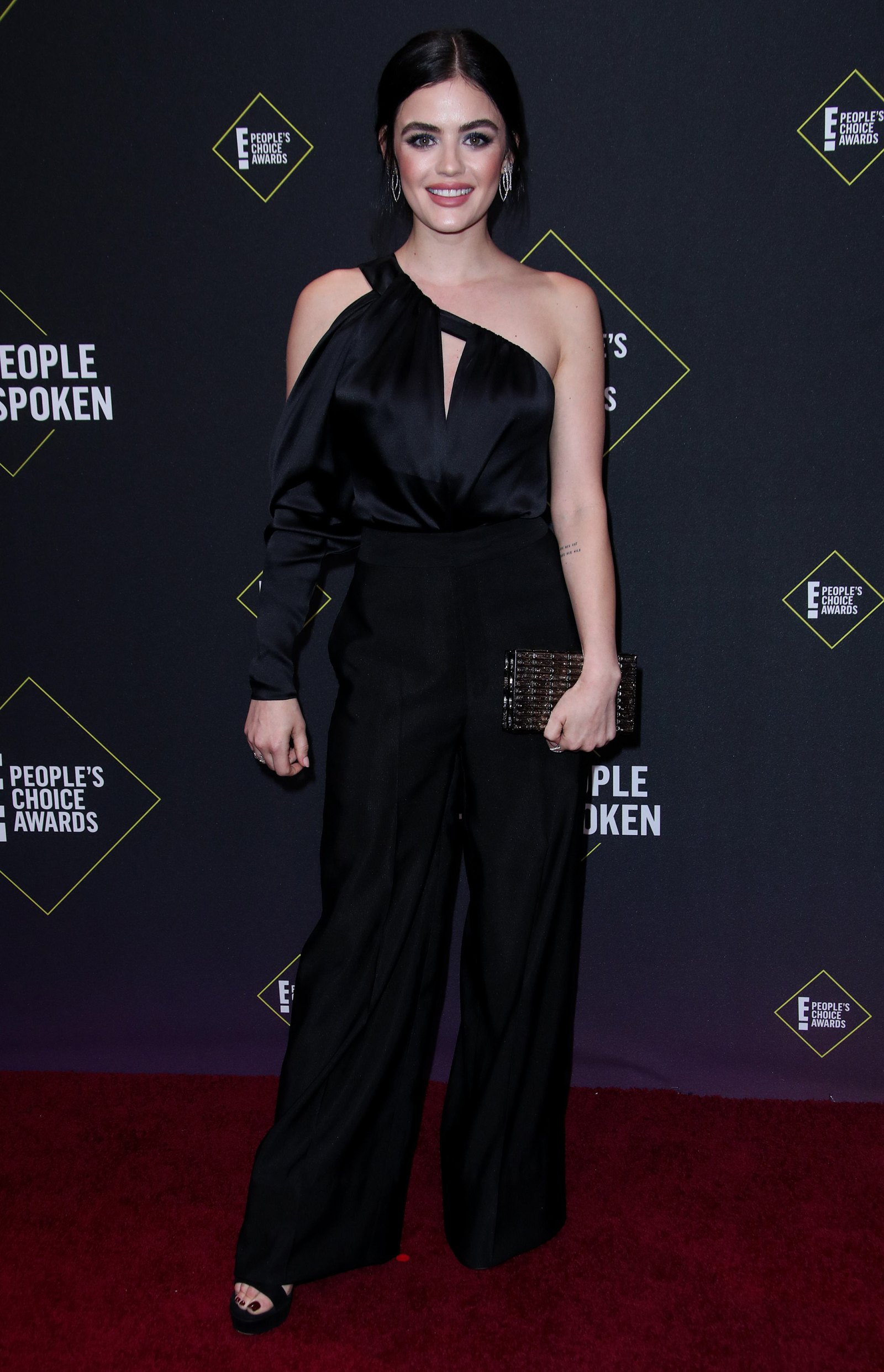2019 People's Choice Awards - Lucy Hale