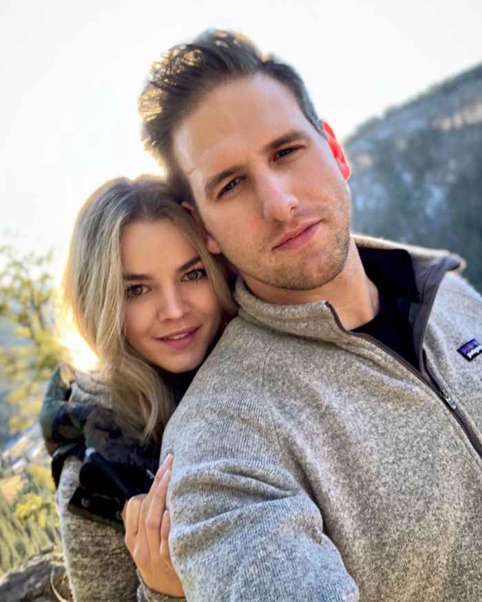 Bachelor Alum Nikki Ferrell and Husband Tyler Vanloo Reunite for Romantic Hike After Split