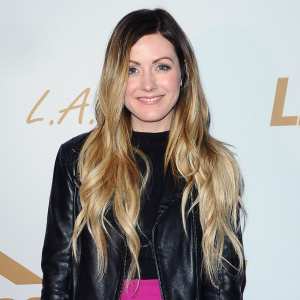 Carly Waddell Debuts Postpartum Body 1 Week After Giving Birth, Explains ‘Hard Decision’ to Stop Breast-Feeding