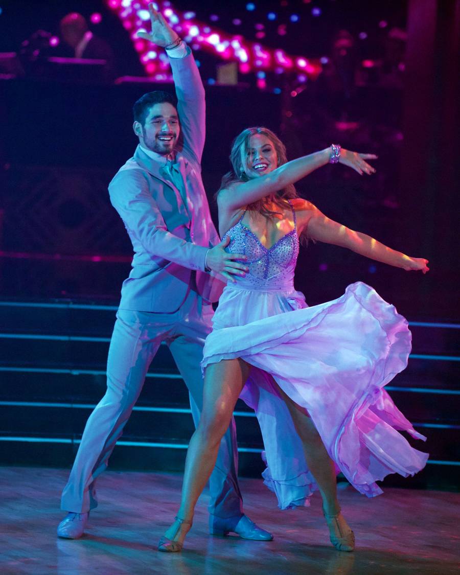 Hannah Brown 'Dancing With the Stars' Season 28 Crowns Its Winner