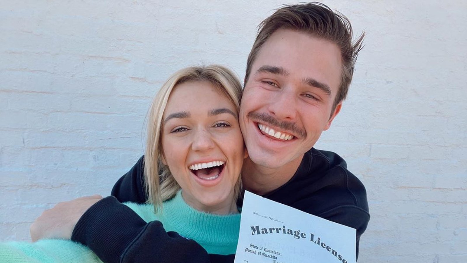 Duck Dynasty’s Sadie Robertson Marries Fiance Christian Huff in Louisiana 5 Months After Proposa