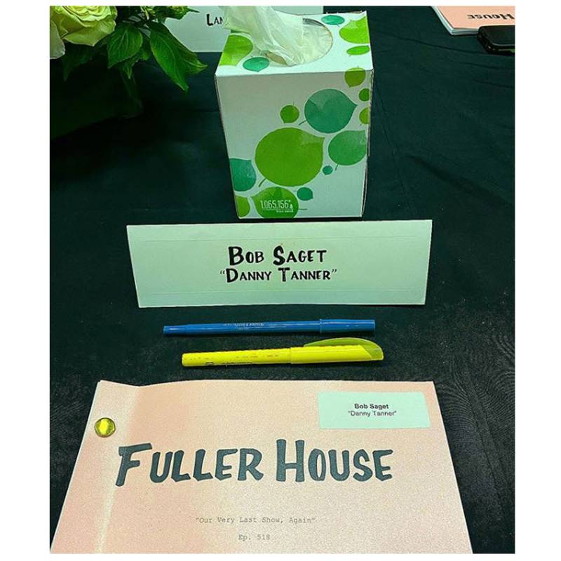 Fuller House Stars Share Photos of Emotional Final Table Read