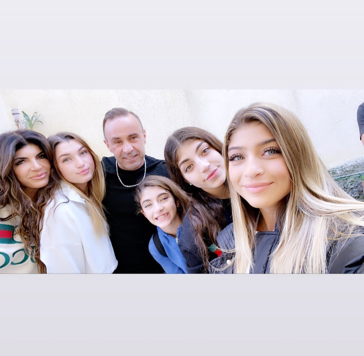 Gia-Teresa-visits-Joe-Giudice-in-Italy-1