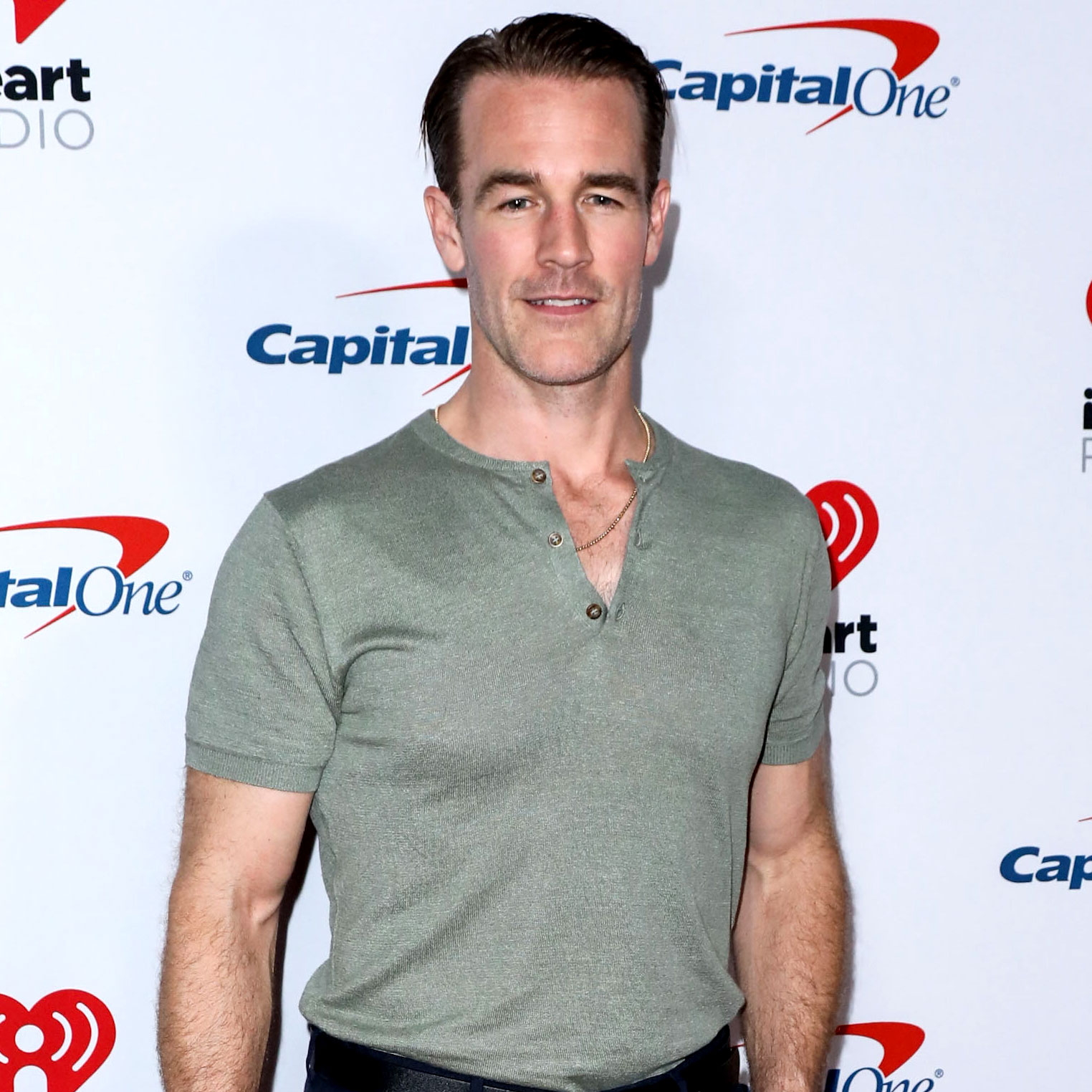James Van Der Beek Shows Off His Abs Transformation in Shirtless Selfie After 'Dancing With the Stars'
