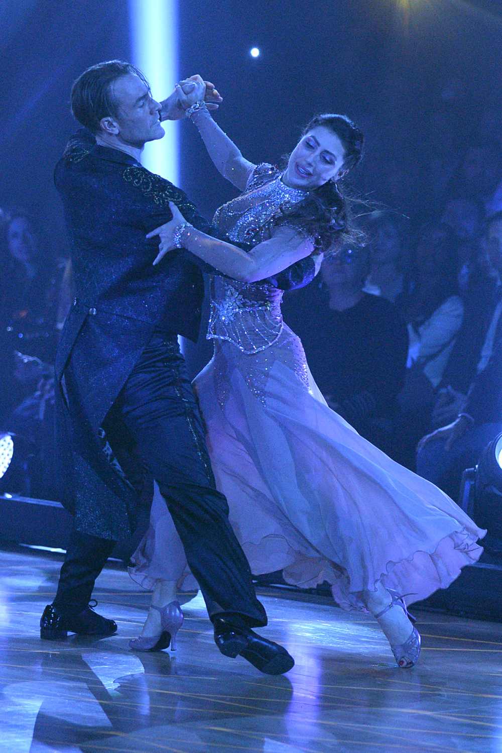 James Van Der Beek’s Wife Kimberly Gave Him ‘Strength’ to Return to ‘DWTS’ Post-Miscarriage