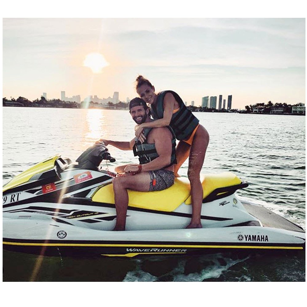Bachelorette Jed Wyatt Cuddles Up With New GF Ellen Decker