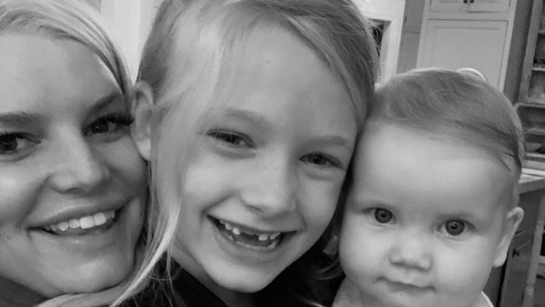 Jessica-Simpson-and-kids