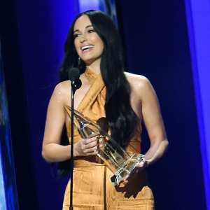 Kacey Musgraves onstage at CMA Awards 2019