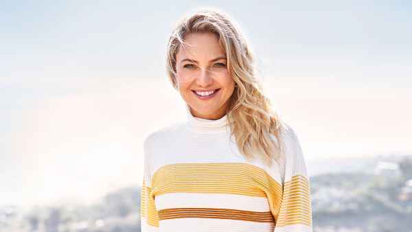 Kate Hudson Mothering Mistakes Women's Health December 2019 Cover