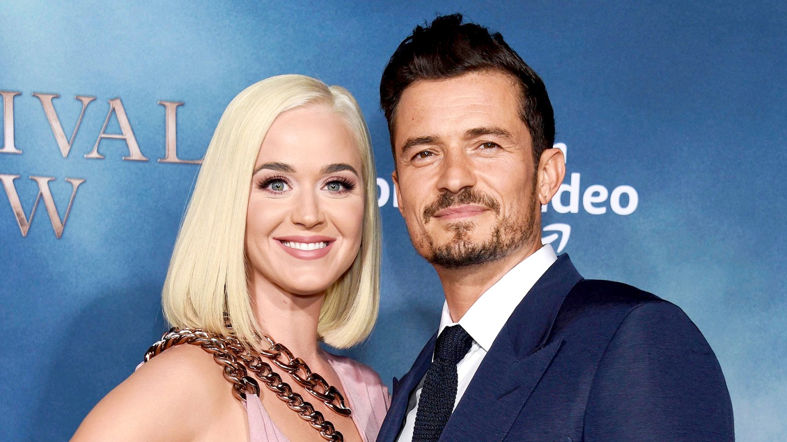 Katy-Perry-and-Orlando-Bloom-Have-FaceTime-Date-With-Their-Dogs