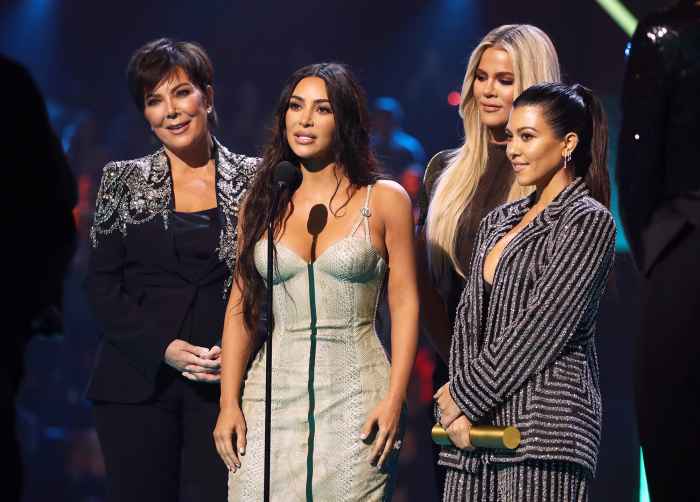 Khloe Kardashian Apologizes for Not Acknowledging People’s Choice Awards 2019 Win