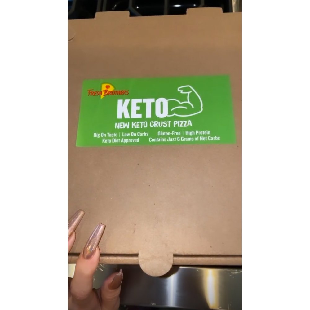 Khloe-Kardashian-Keto-pizza