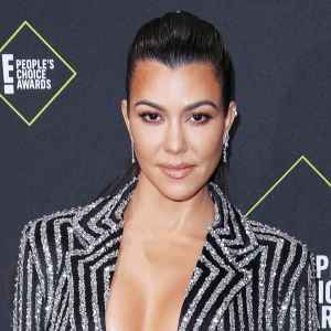 Kourtney Kardashian Wears a Bra Top 2019 People's Choice Awards