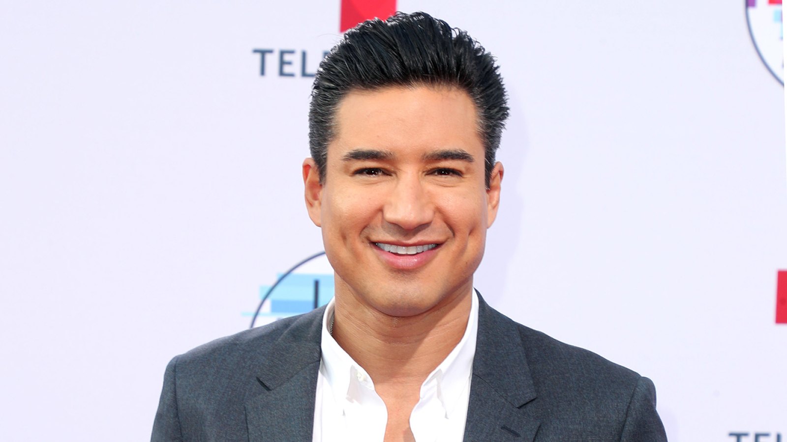 Mario Lopez Teases ‘Saved by the Bell’ Original Castmates’ Return for Reboot
