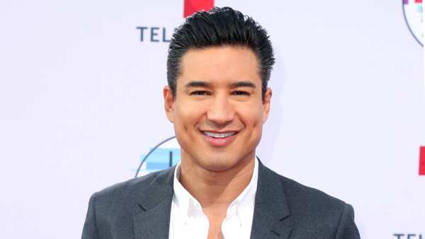 Mario Lopez Teases ‘Saved by the Bell’ Original Castmates’ Return for Reboot