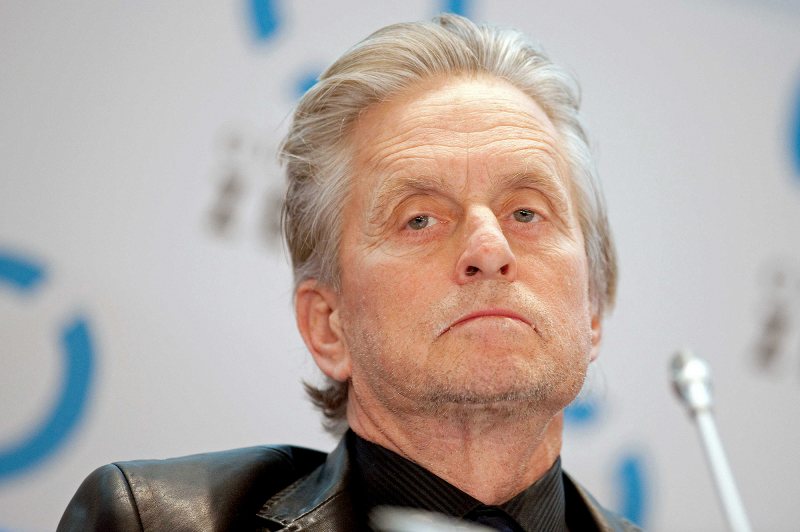 Michael-Douglas-and-Catherine-Zeta-Jones 8-August-2010-diagnosed-with-stage-IV-squamous-cell-carcinoma-oral-cancer