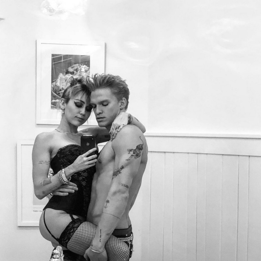 Miley-Cyrus,-Cody-Simpson-Pack-on-the-PDA-on-Halloween