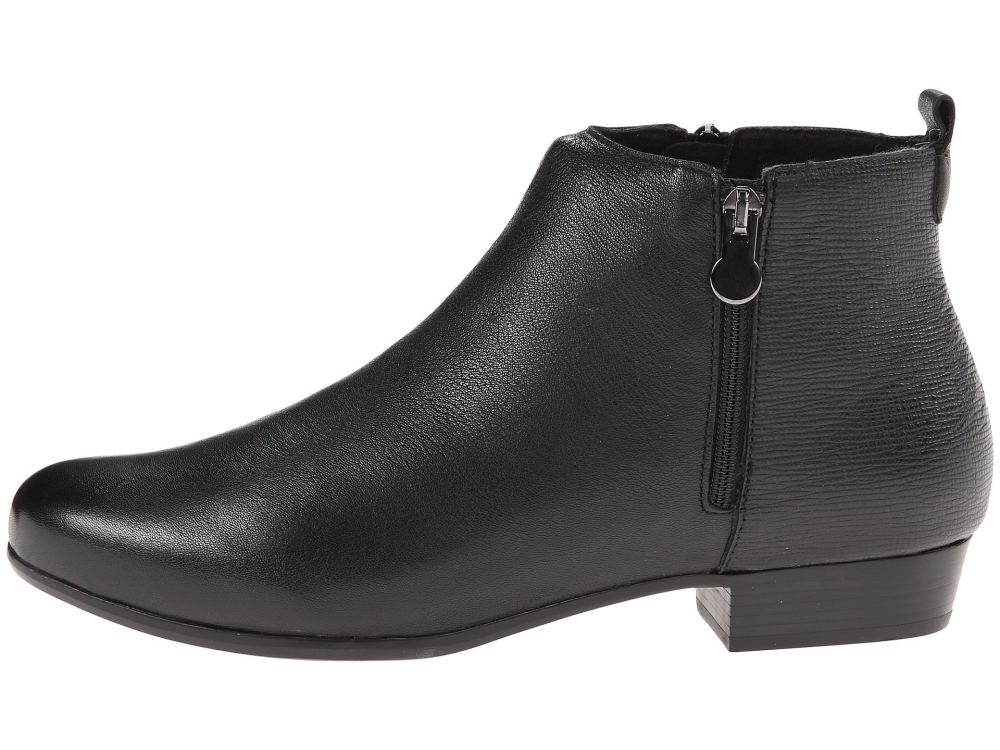 Munro Lexi ankle booties side