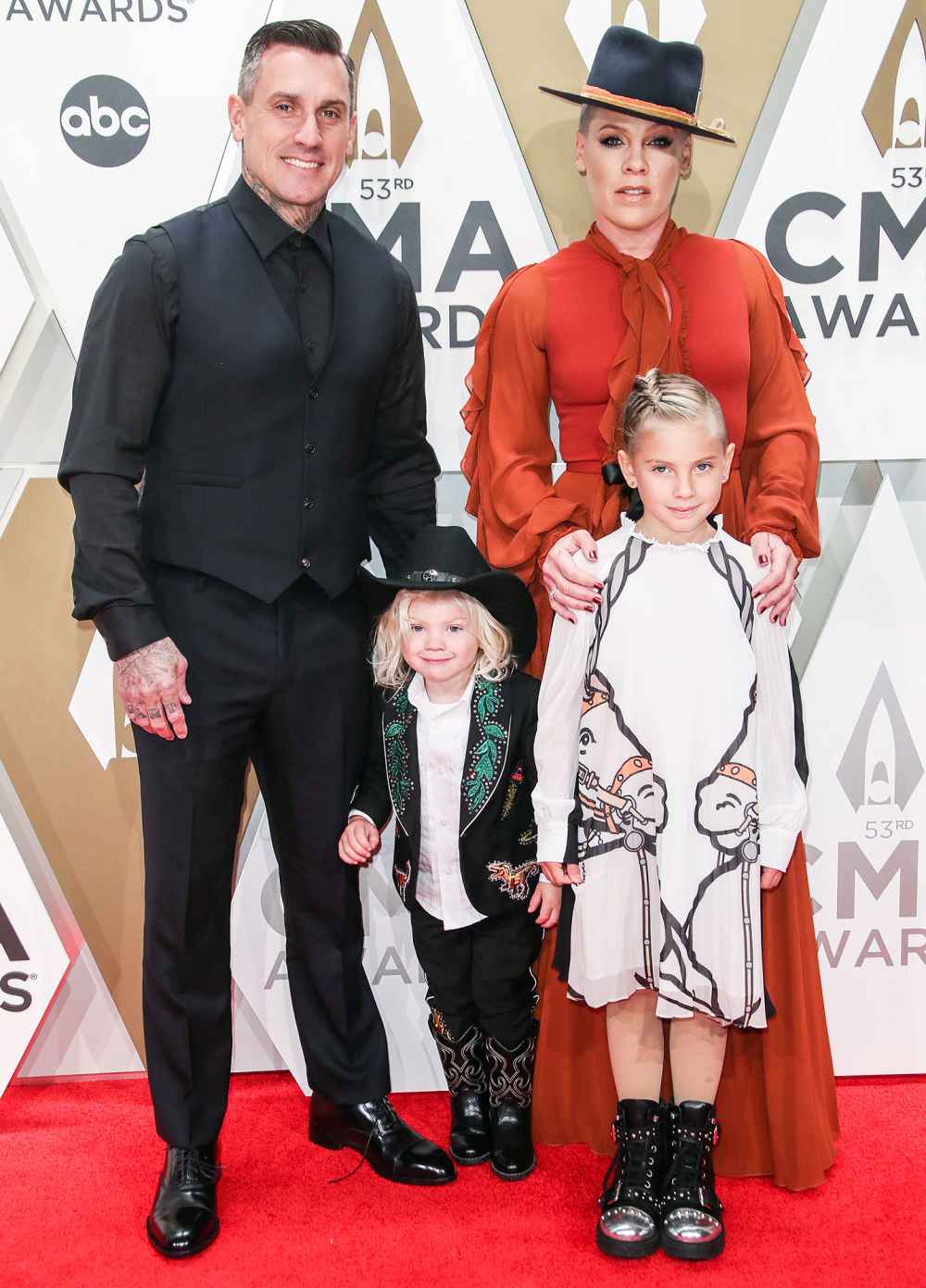 Pink Announces Yearlong Music Break at CMA Awards 2019 with Carey Hart and Kids