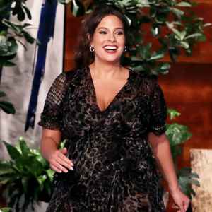 Pregnant Ashley Graham Reveals Sex of 1st Baby During ‘Ellen’