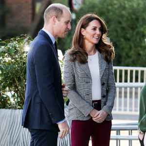 Prince-William-and-Kate-Middleton-Visit-the-Shout-Crisis-Volunteer-Event