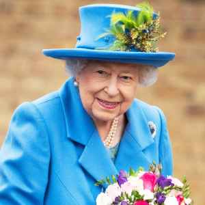 Queen Elizabeth Switches to Fake Fur