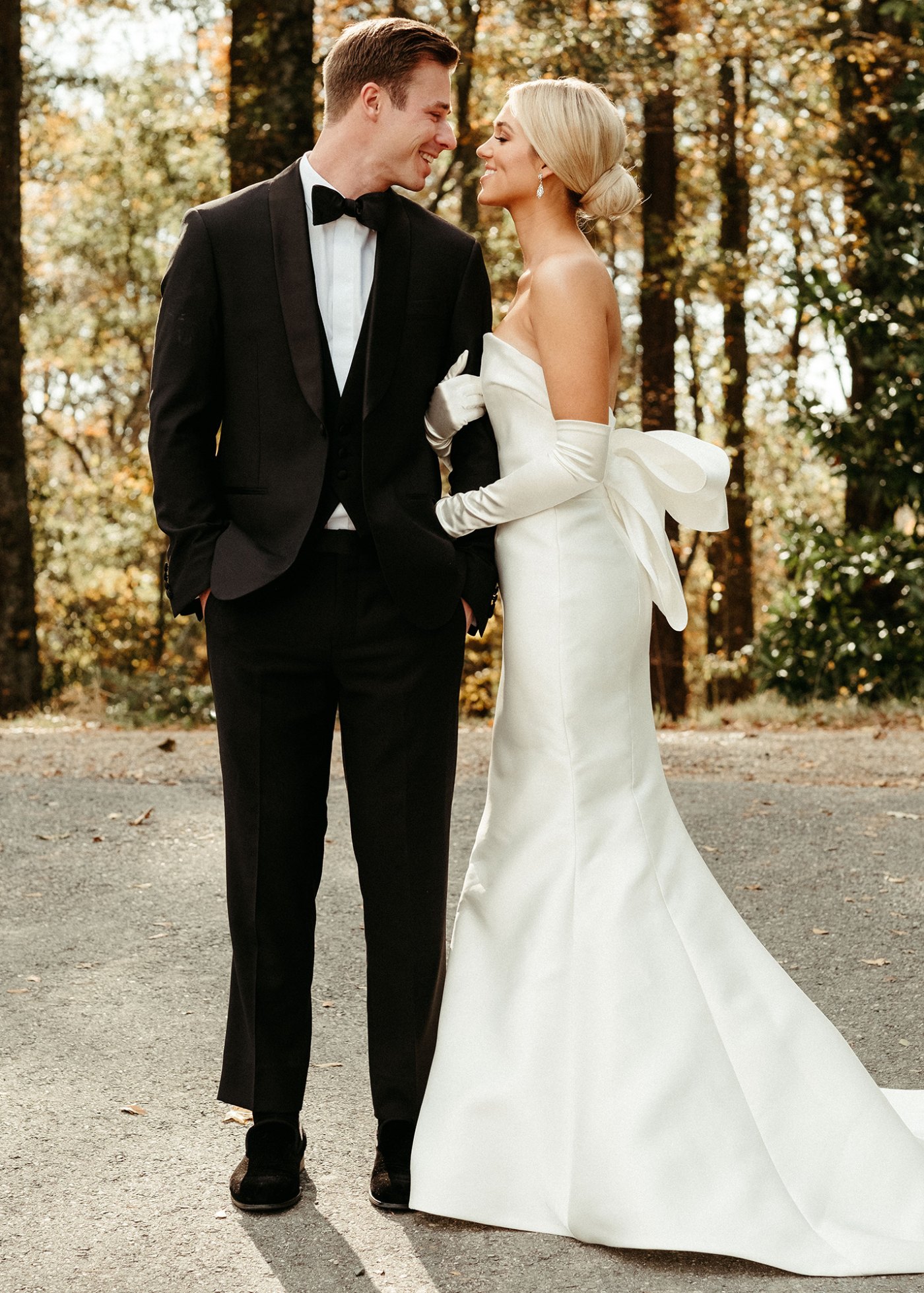 Sadie Robertson And Husband Christian Huff Share First Wedding Photos 