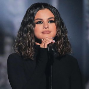 Selena Gomez New Tattoo AMAs Performance
