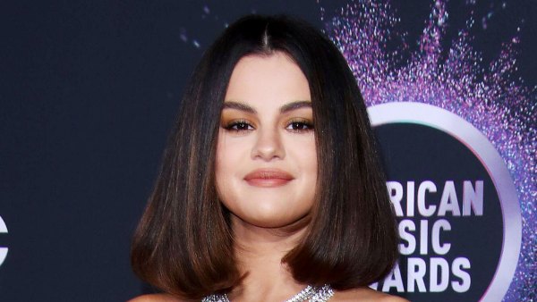 Selena Gomez Shines Bright Versace AMAs 2019