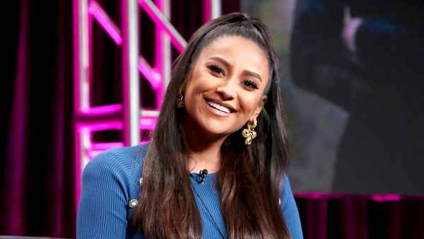 Shay-Mitchell-Jokes-About-Postpartum-Breasts