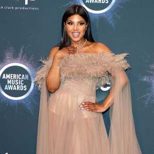 Toni Braxton 2019 AMAs No Engagement Ring