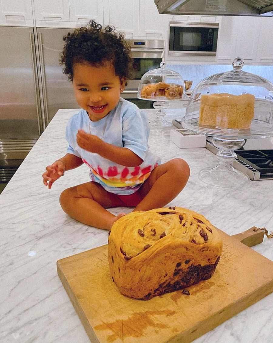True Thompson Baking Khloe Kardashian Instagram