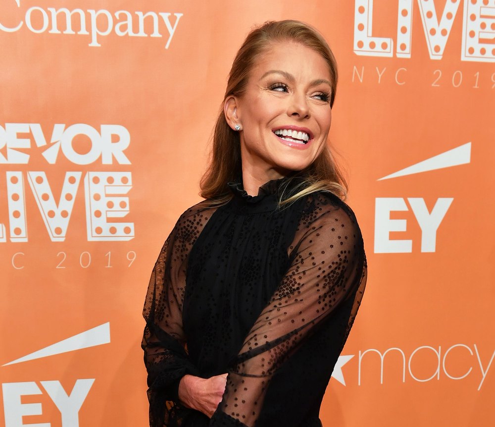 Kelly Ripa leggings