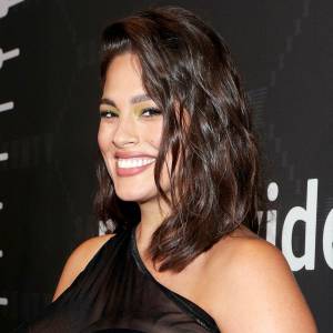 Ashley Graham Tries Acupuncture