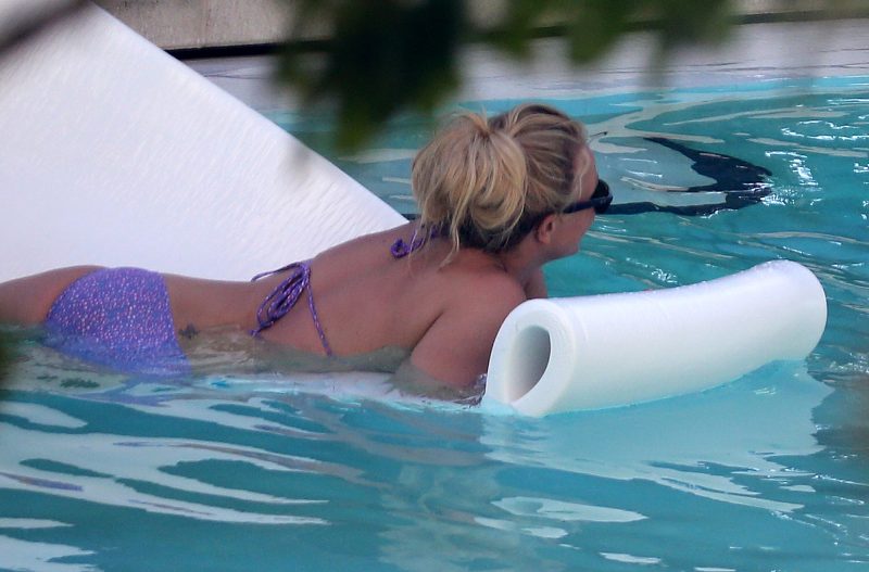 Britney Spears Hits the Pool in Miami With Sam Asghari