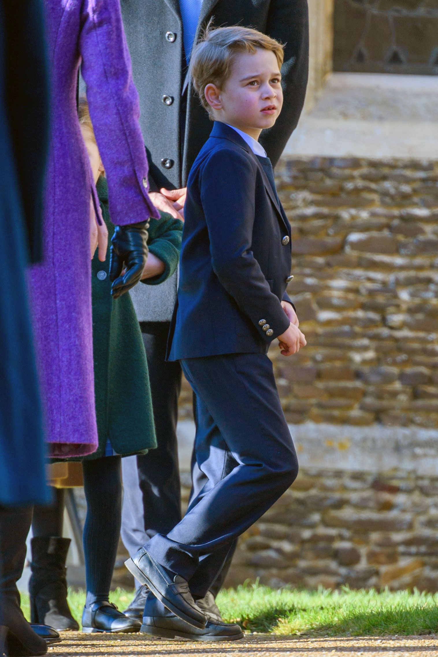 Duchess Kate! Prince William! See the Royal Family Walk Into Christmas Day Service: Pics!