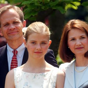 Elizabeth Smart’s Parents Finalize Divorce After 34-Year Marriage
