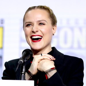 Evan Rachel Wood Cat Review