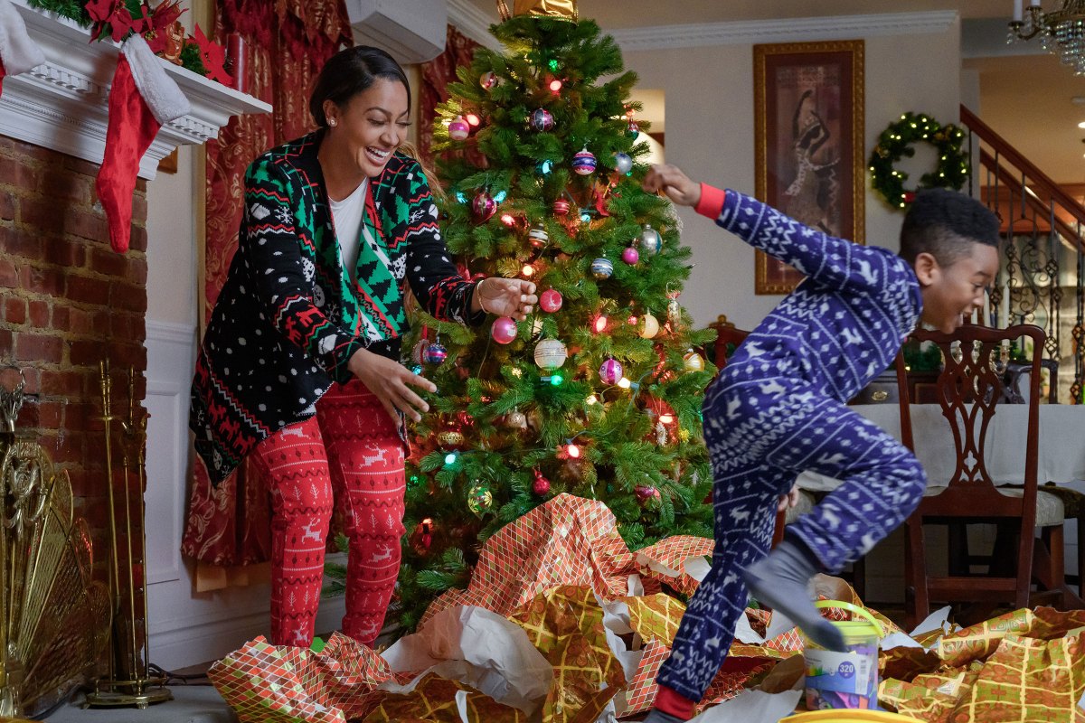 A Full Guide Of Tv S Must Watch 2019 Christmas Movies Photos