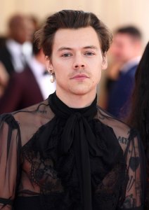 harry styles shirt gucci fine line limited edition unveils hygiene hurry til thursday only journeyranger fisher shutterstock david