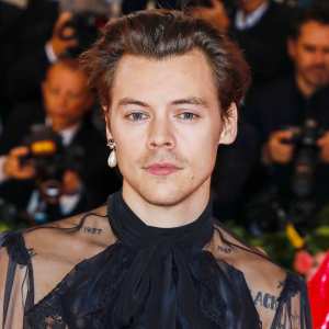 Harry Styles Sports Yellow Manicure