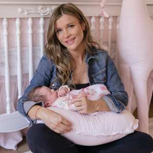 Inside Joanna Kupra’s ‘Peaceful’ Pink Nursery for 1-Month-Old Daughter, Asha-Leigh