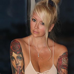 Jenna Jameson Reveals She’s Gained 20 Lbs After Quitting Keto Diet