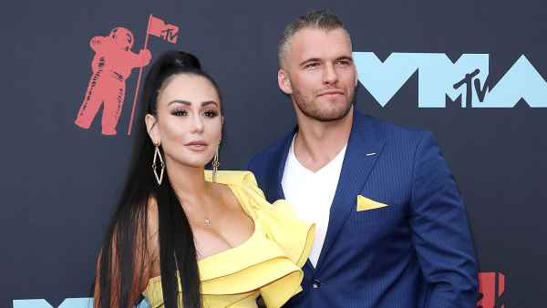Jenni " Jenni J-Woww Farley " Farley and Zack Clayton Carpinello MTV VMAs 2019