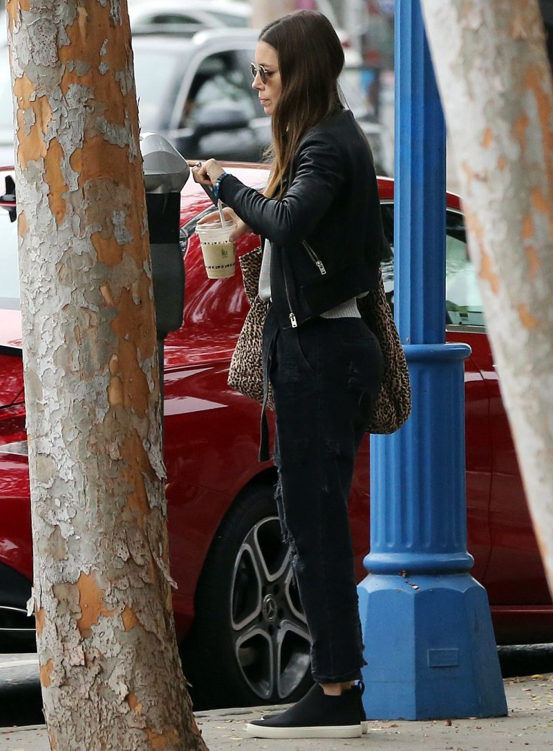 Jessica-Biel-Steps-Out-in-L.A.-Amid-Justin-Timberlake-Scandal