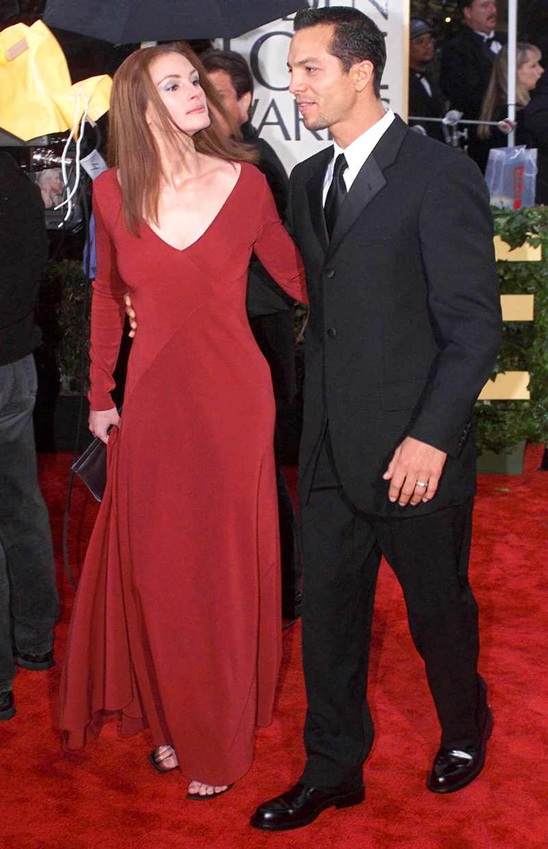 Julia Roberts and Benjamin Bratt 57th Golden Globe Awards 2000